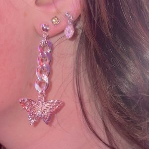 Chained Butterfly Earrings🦋